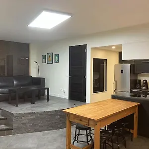 https://huge-home.hotels-rhonealpes.com
